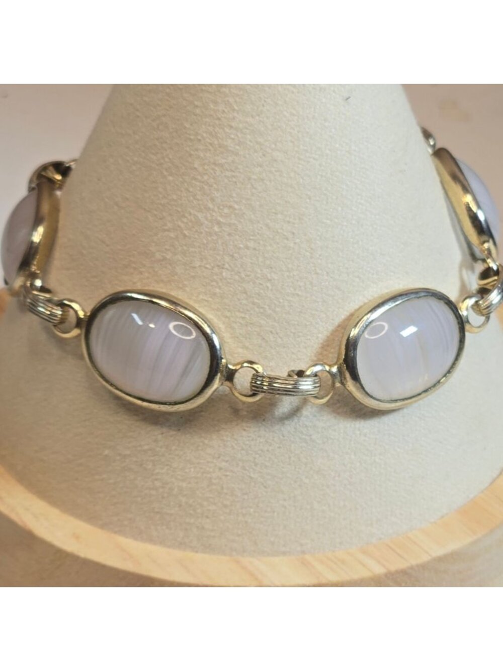 Vintage Sarah Coventry bracelet Pink Shadows gold-tone link glass cabochons 6.5
